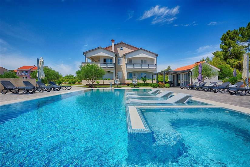 Apartments Basic Vesna