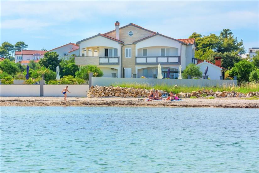 Apartments Basic Vesna