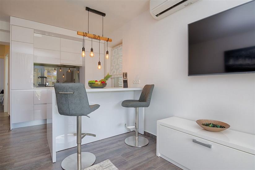 Apartment A2, for 6 persons