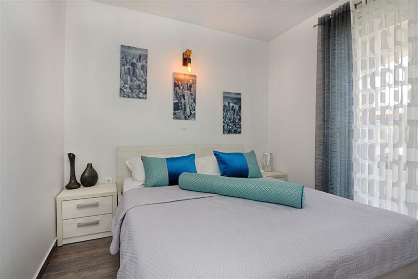 Apartment A2, for 6 persons