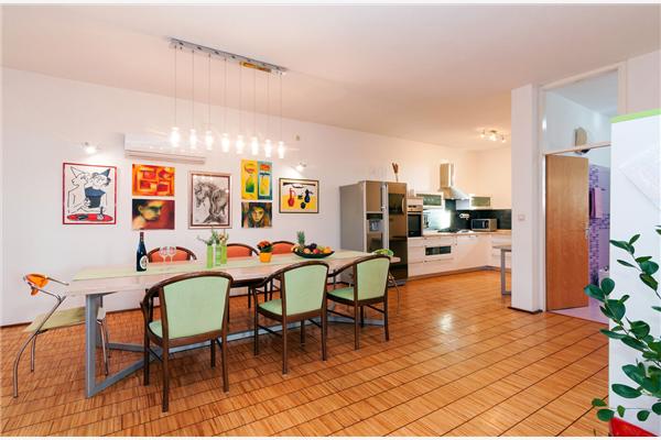 House K1, for 8 persons