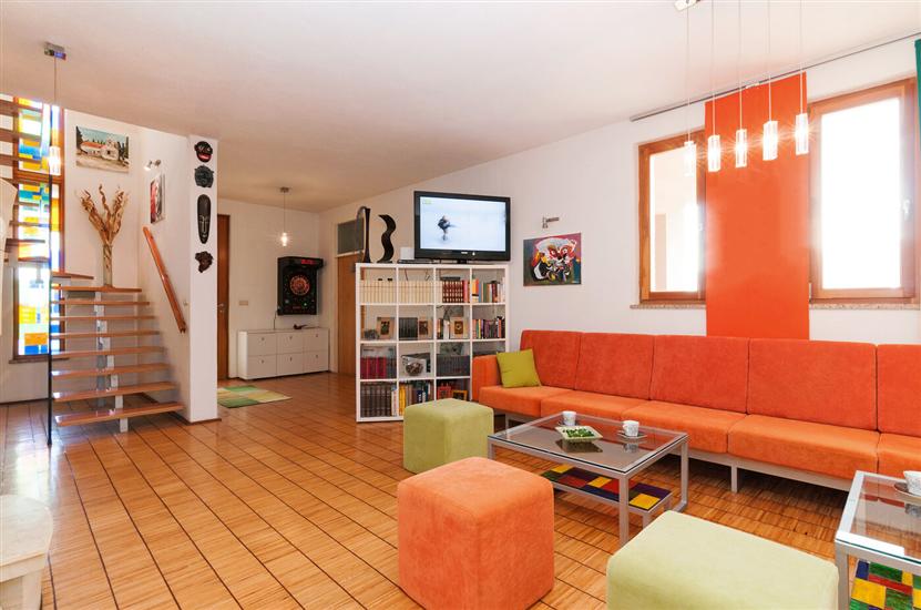 House K1, for 8 persons