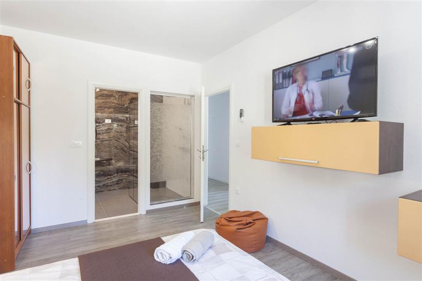 House K1, for 10 persons