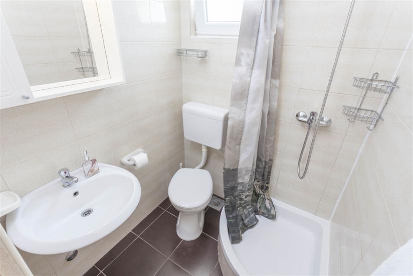 House K1, for 10 persons