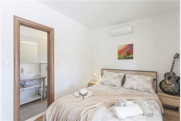 House K1, for 10 persons