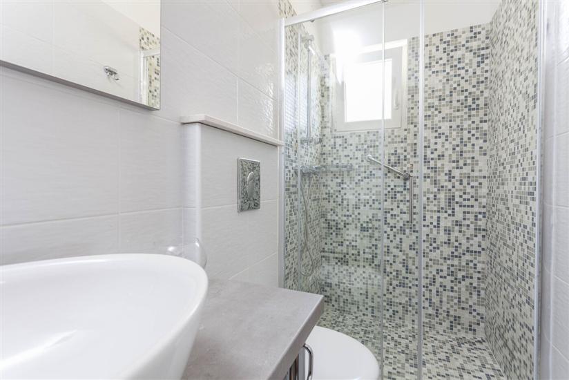 House K1, for 10 persons