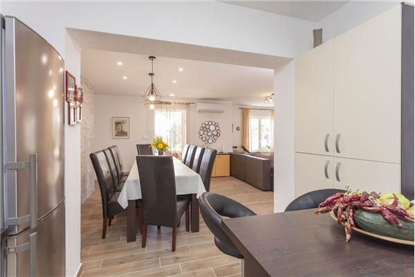 House K1, for 10 persons