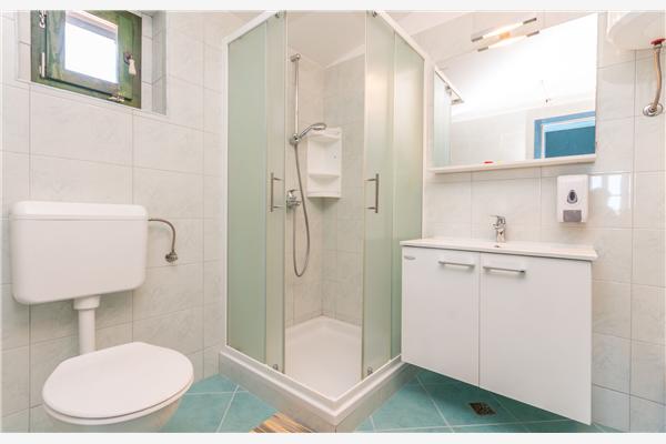 Apartment A1, for 5 persons