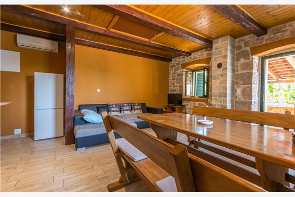 Apartment A1, for 5 persons