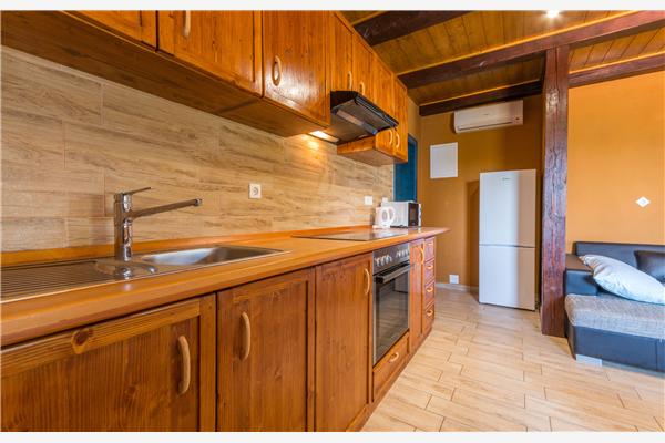 Apartment A1, for 5 persons