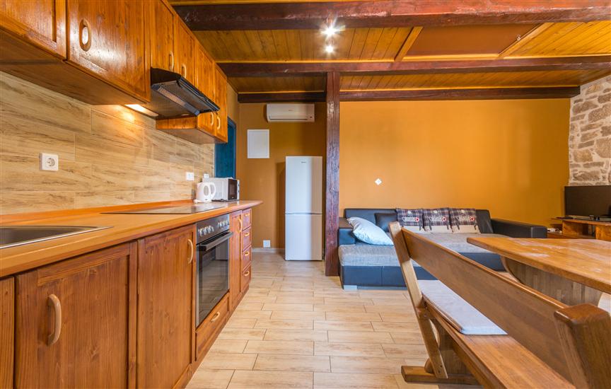 Apartment A1, for 5 persons