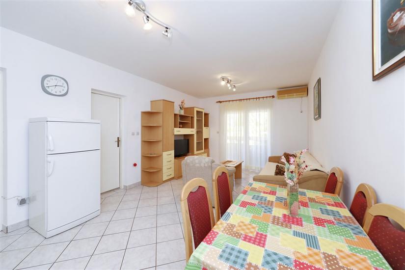 Apartment A1, for 3 persons
