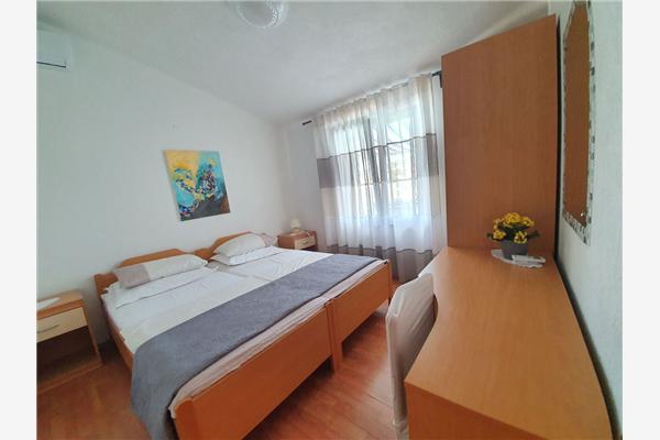 Apartment A1, for 6 persons