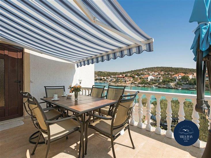 Apartment A2, for 6 persons