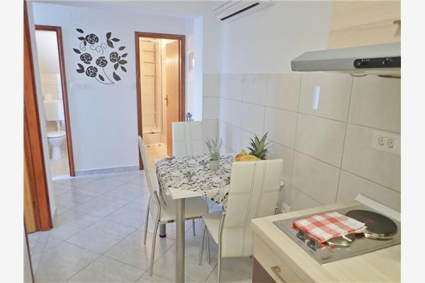 Apartment A1, for 3 persons