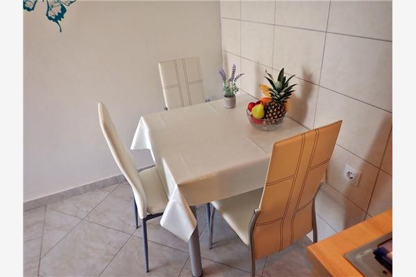 Apartment A2, for 3 persons