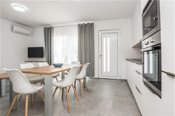 Apartment A1, for 6 persons