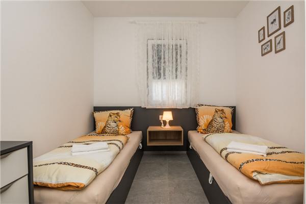 Apartment A1, for 6 persons