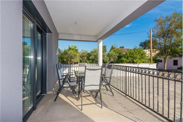 Apartment A1, for 6 persons