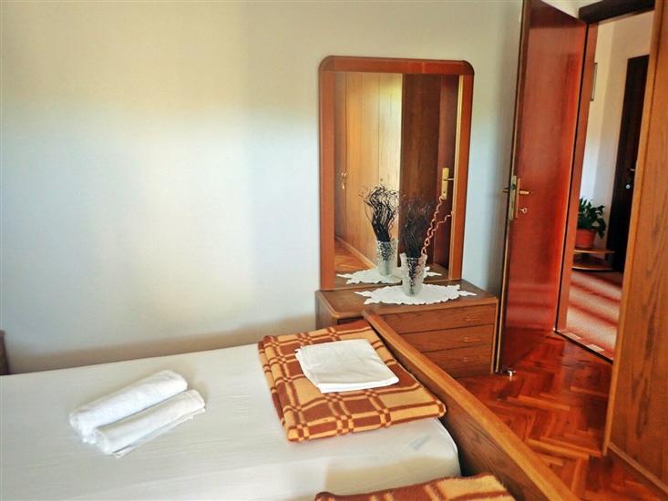 Apartment A1, for 6 persons