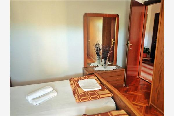 Apartment A1, for 6 persons