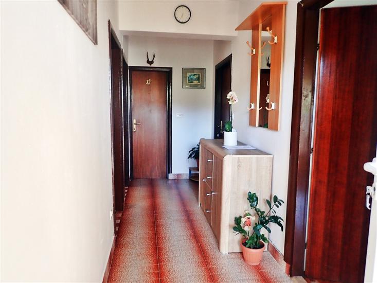 Apartment A1, for 6 persons