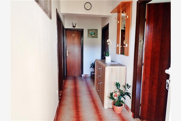 Apartment A1, for 6 persons