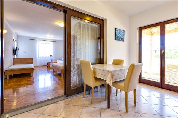 Apartment A5, for 3 persons