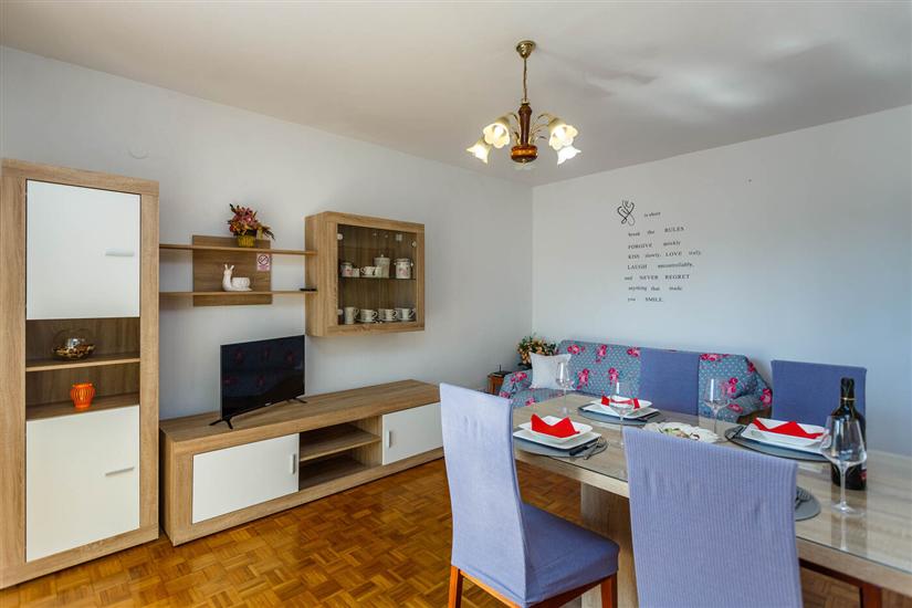 Apartment A1, for 3 persons