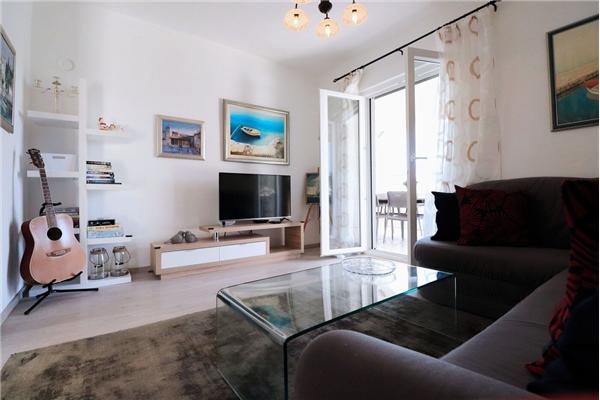 House K1, for 10 persons