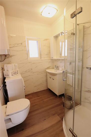 House K1, for 10 persons