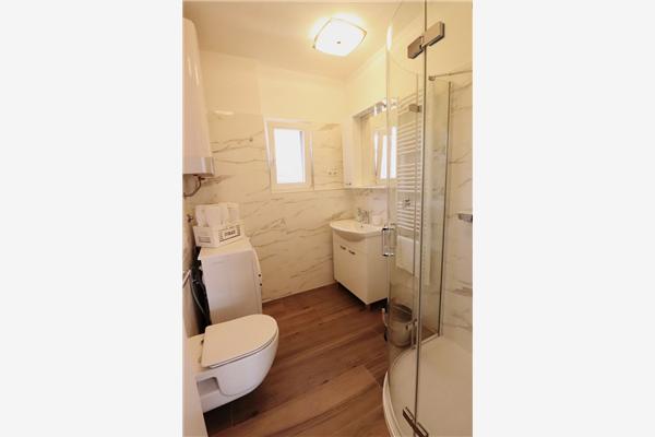 House K1, for 10 persons