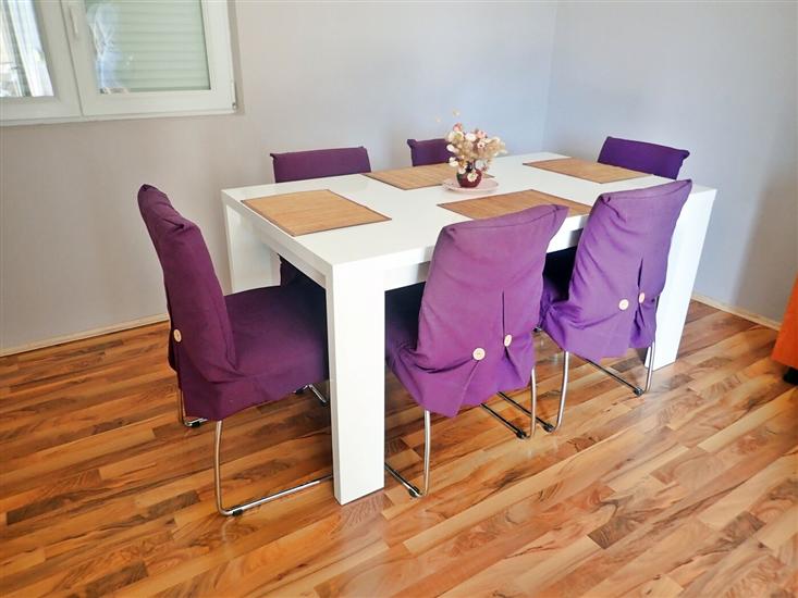 Apartment A1, for 5 persons