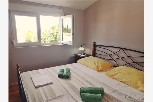 Apartment A1, for 5 persons