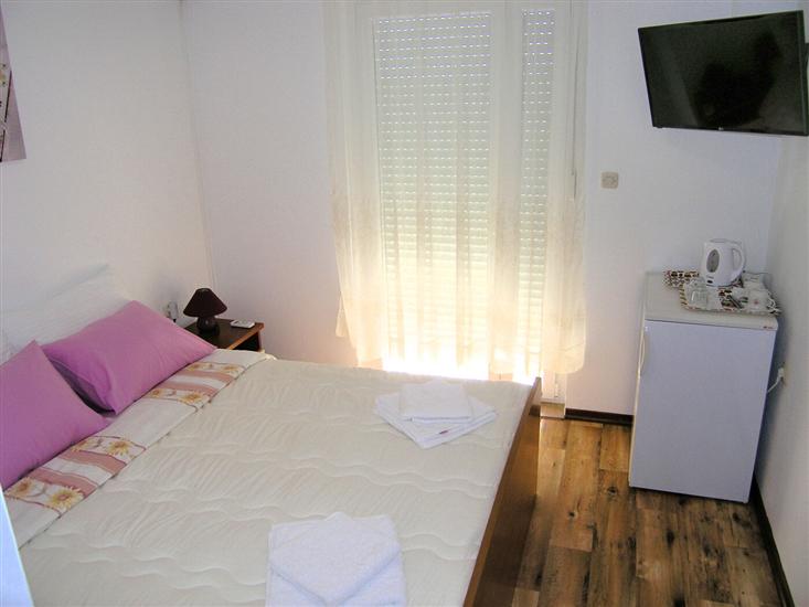 Room S3, for 2 persons