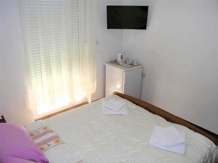 Room S3, for 2 persons