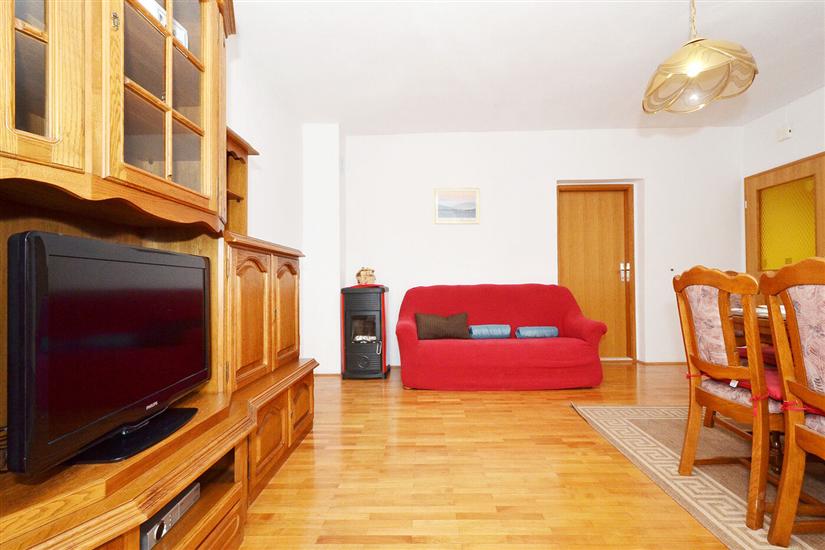 Apartment A1, for 10 persons
