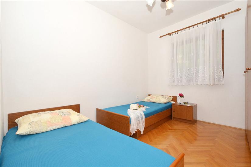 Apartment A1, for 10 persons