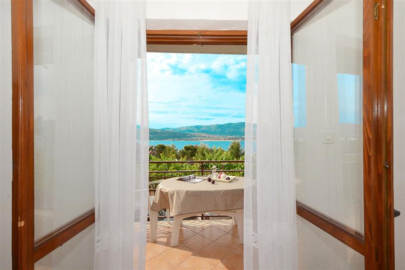 Apartment A1, for 10 persons