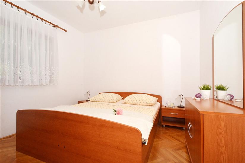 Apartment A1, for 10 persons