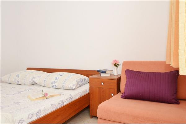 Apartment A2, for 3 persons