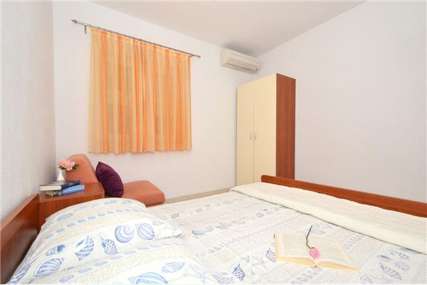 Apartment A2, for 3 persons