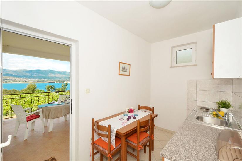 Apartment A2, for 3 persons