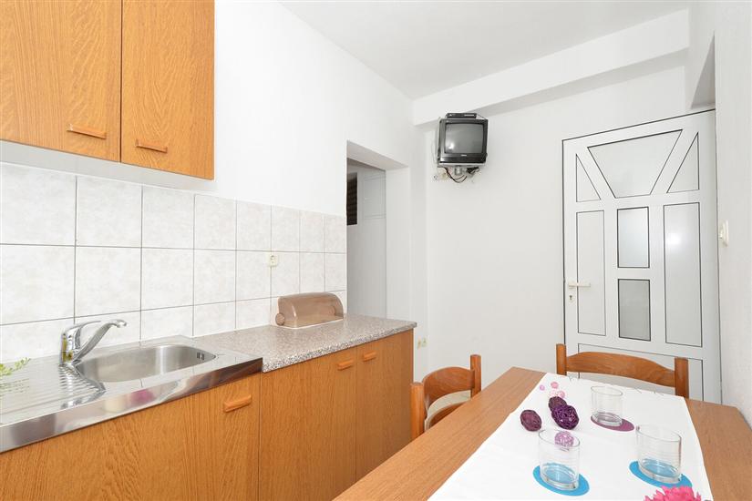 Apartment A2, for 3 persons