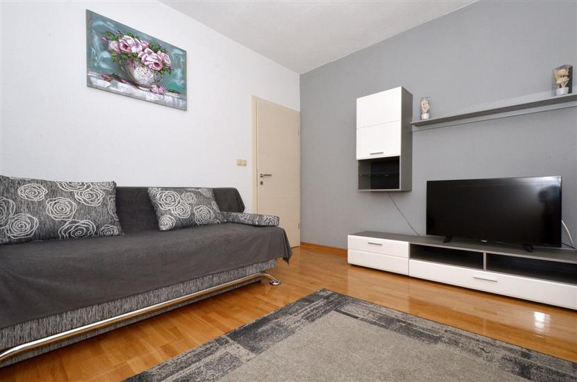 Apartment A4, for 10 persons