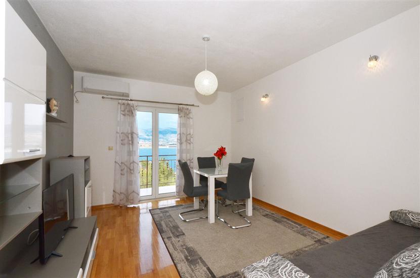 Apartment A4, for 10 persons