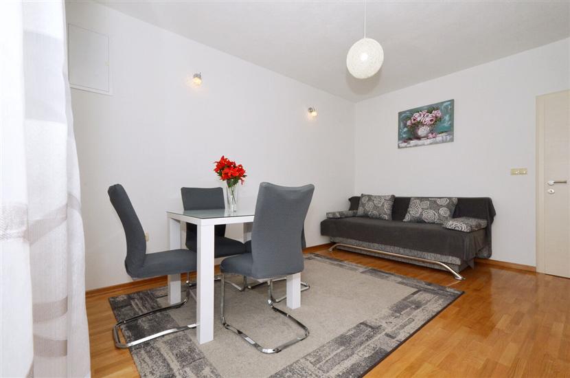 Apartment A4, for 10 persons