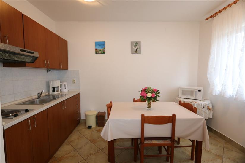 Apartment A3, for 6 persons