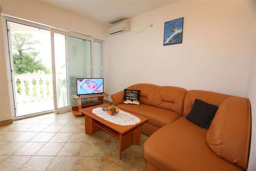 Apartment A3, for 6 persons