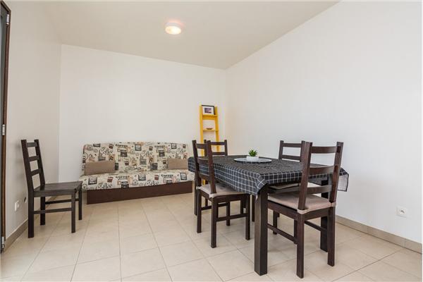 Apartment A1, for 5 persons
